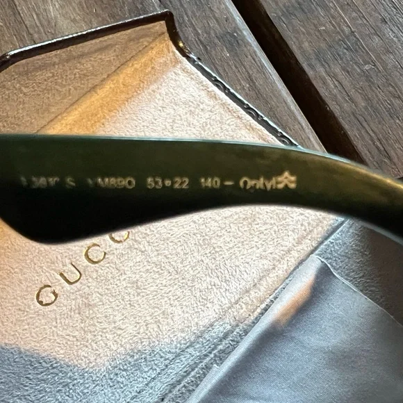Gucci oversized gradient sunnies - Picture 9 of 16